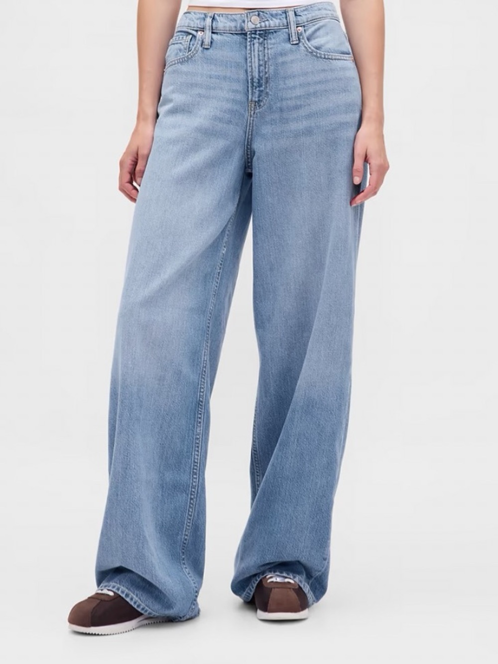 GAP Mid Rise UltraSoft Baggy Jeans- light indigo wash